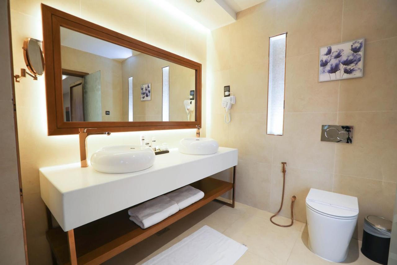 V Boutique Hotel ジェッダ エクステリア 写真